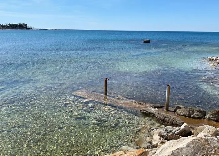 Beachfront Spina *
