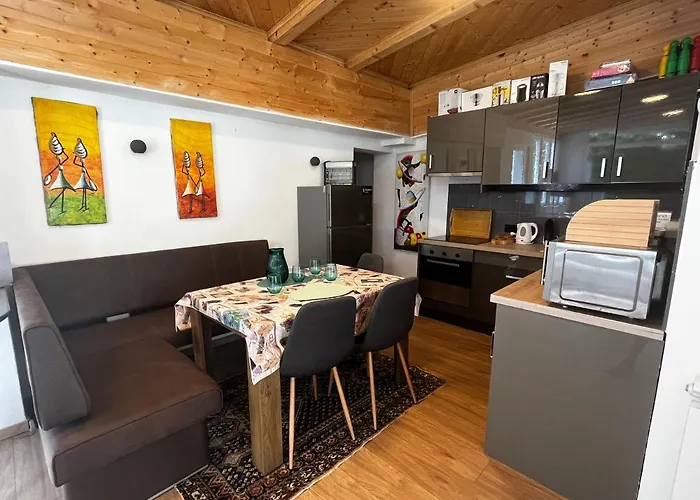 Beachfront Spina Daire *