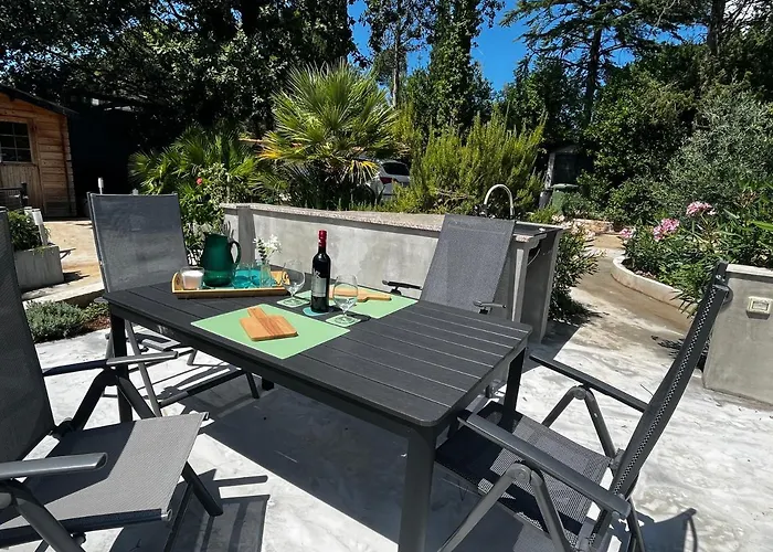 Beachfront Spina *